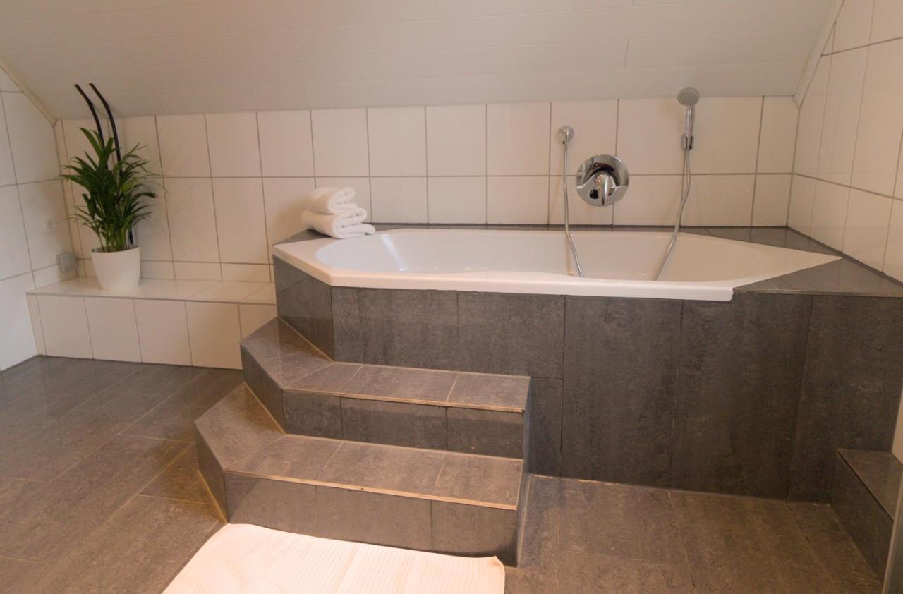 Idyllisches Wohnen In Gruener Oase Apartment กรีซไฮม์ ภายนอก รูปภาพ